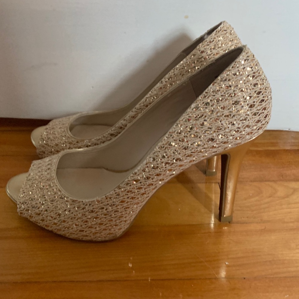 Audrey Brooke gold heels